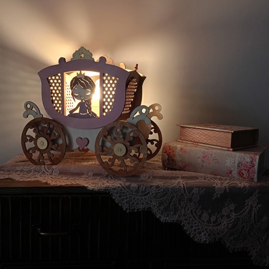 Ξύλινο χειροποίητο παιδικό επιτραπέζιο φωτιστικό Πριγκιπική Άμαξα – Mood4Wood