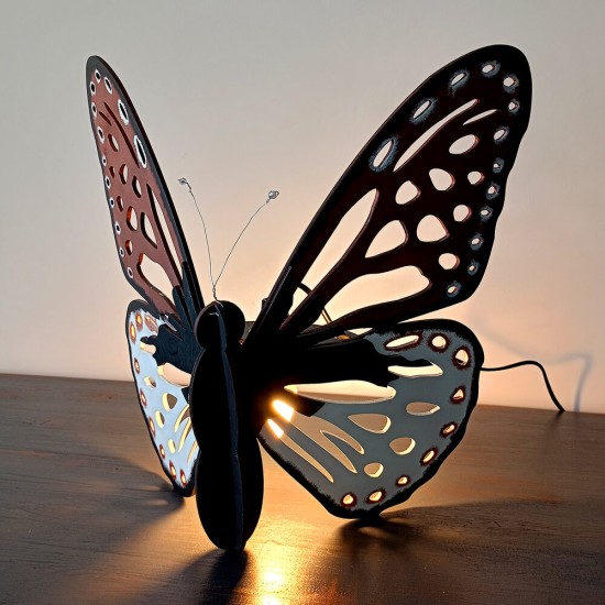 Ξύλινο χειροποίητο επιτραπέζιο φωτιστικό Πεταλούδα – Mood4Wood