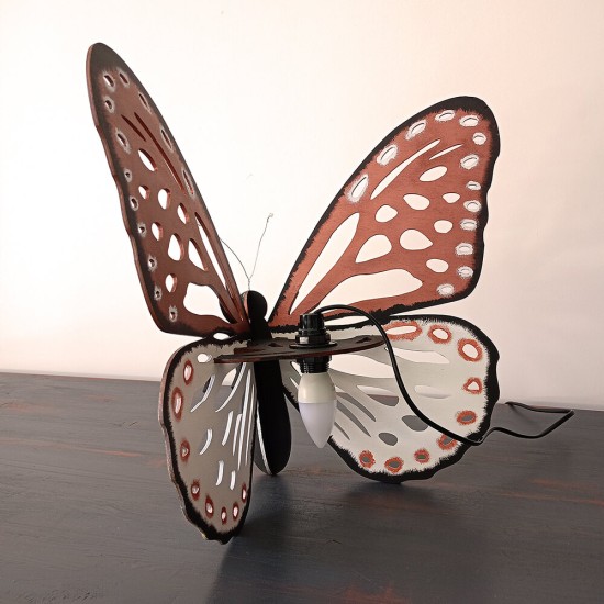 Ξύλινο χειροποίητο επιτραπέζιο φωτιστικό Πεταλούδα – Mood4Wood