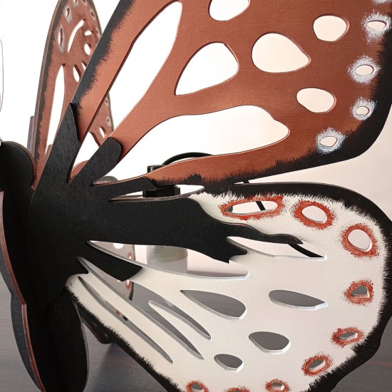 Ξύλινο χειροποίητο επιτραπέζιο φωτιστικό Πεταλούδα – Mood4Wood