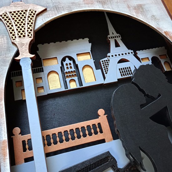 Ξύλινο χειροποίητο κάδρο - φωτιστικό τοίχου Έρωτας στο Παρίσι – Mood4Wood