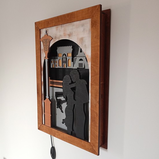Ξύλινο χειροποίητο κάδρο - φωτιστικό τοίχου Έρωτας στο Παρίσι – Mood4Wood