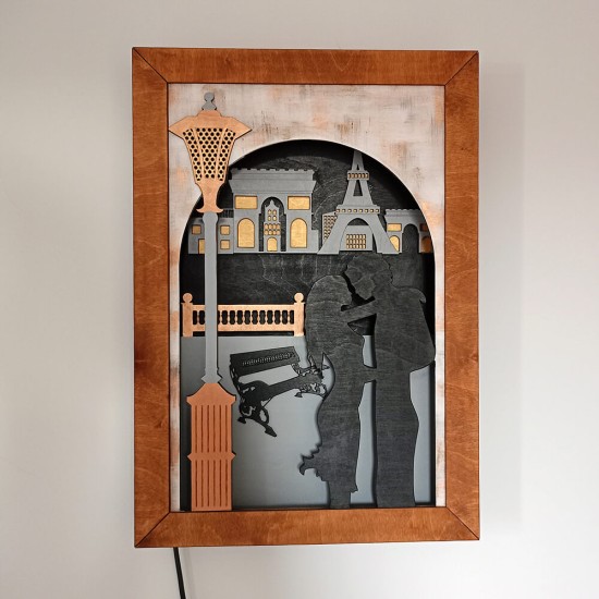 Ξύλινο χειροποίητο κάδρο - φωτιστικό τοίχου Έρωτας στο Παρίσι – Mood4Wood
